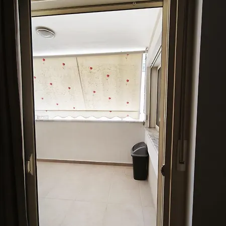 Jonas House Berat