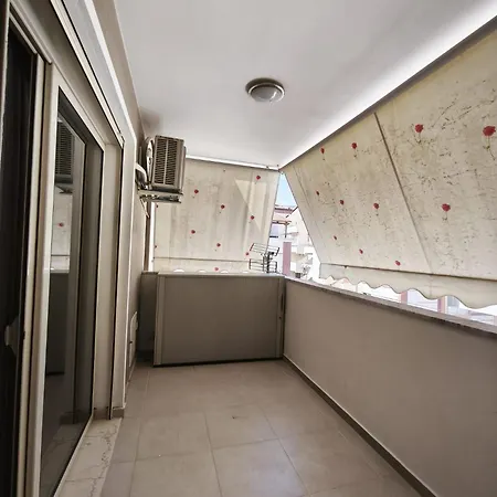 Jonas House * Berat